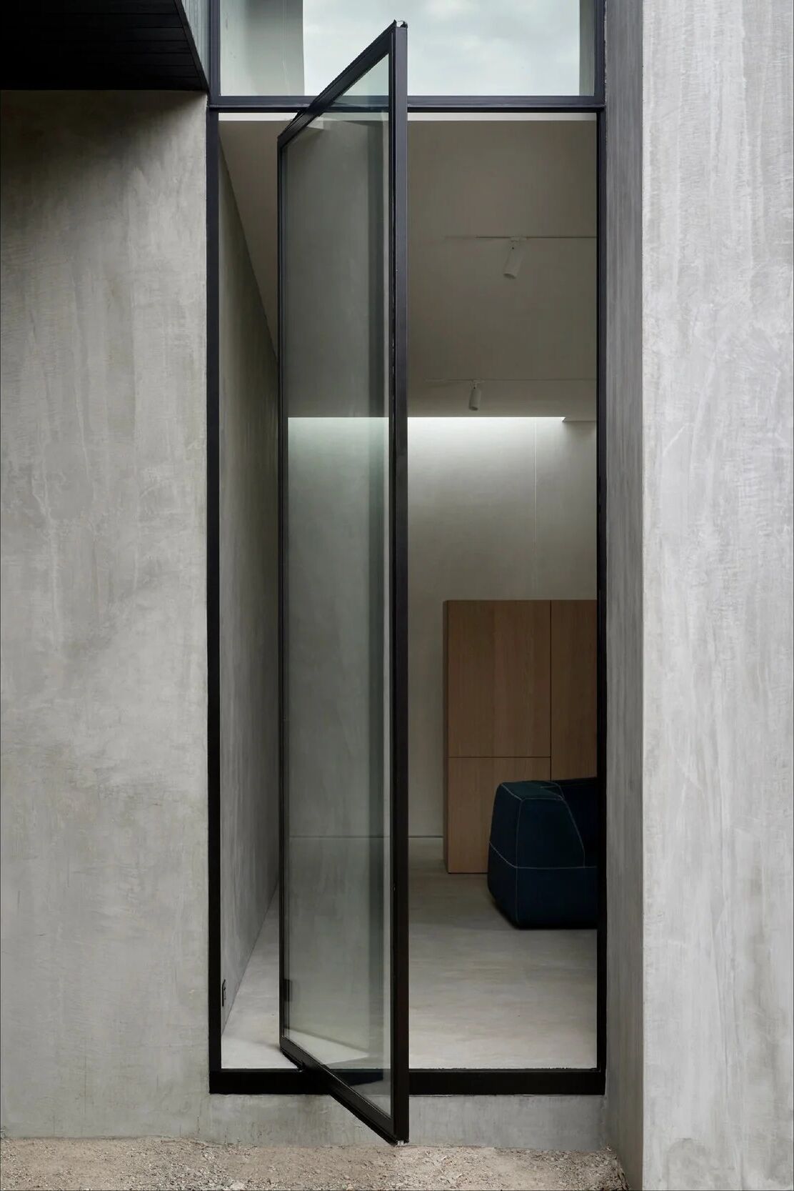 Kooyong glass door