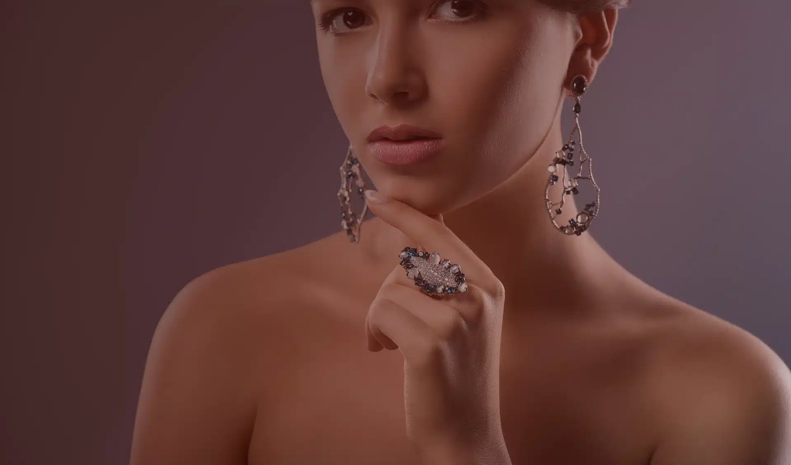 Ceylon sapphire jewellery photographed in studio