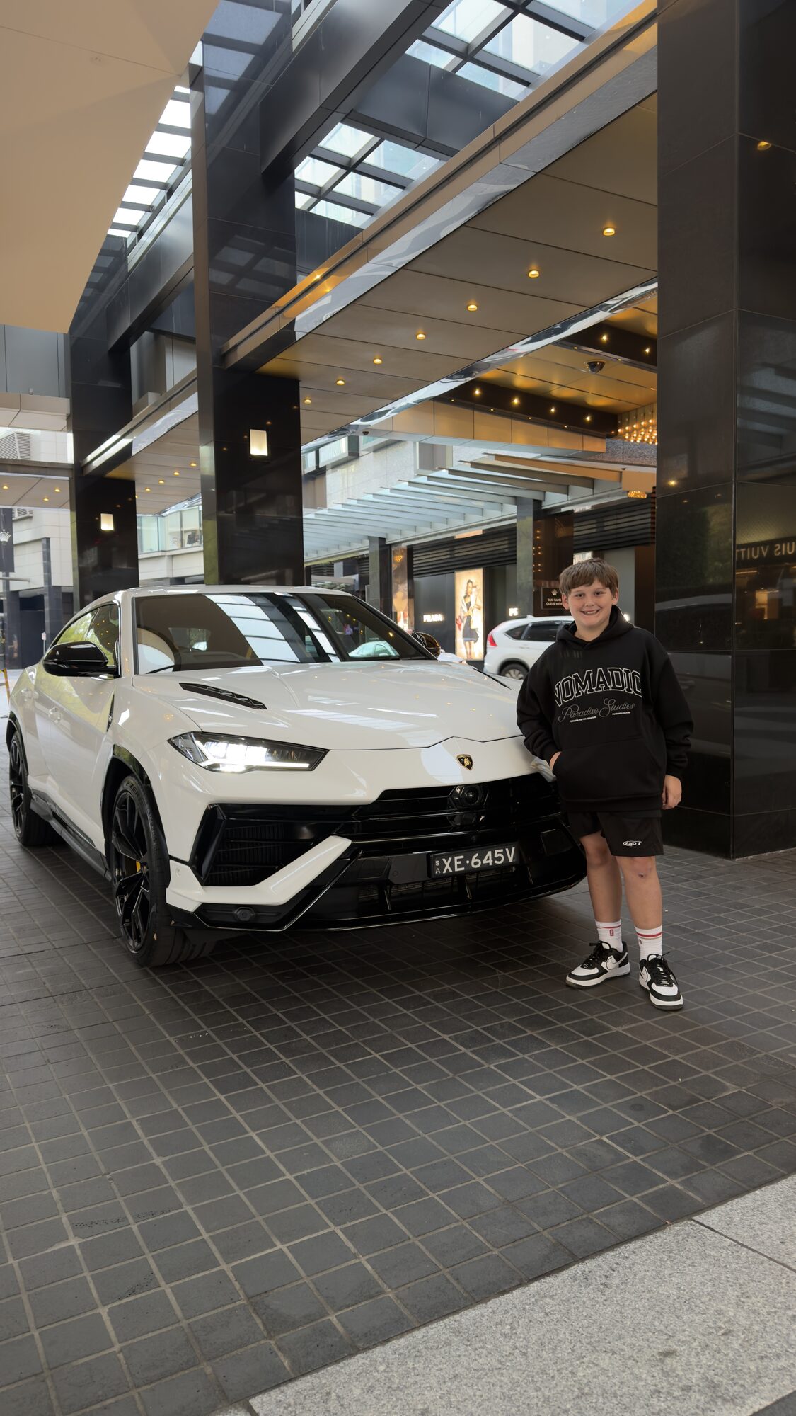 Lamborghini Urus S, view 2
