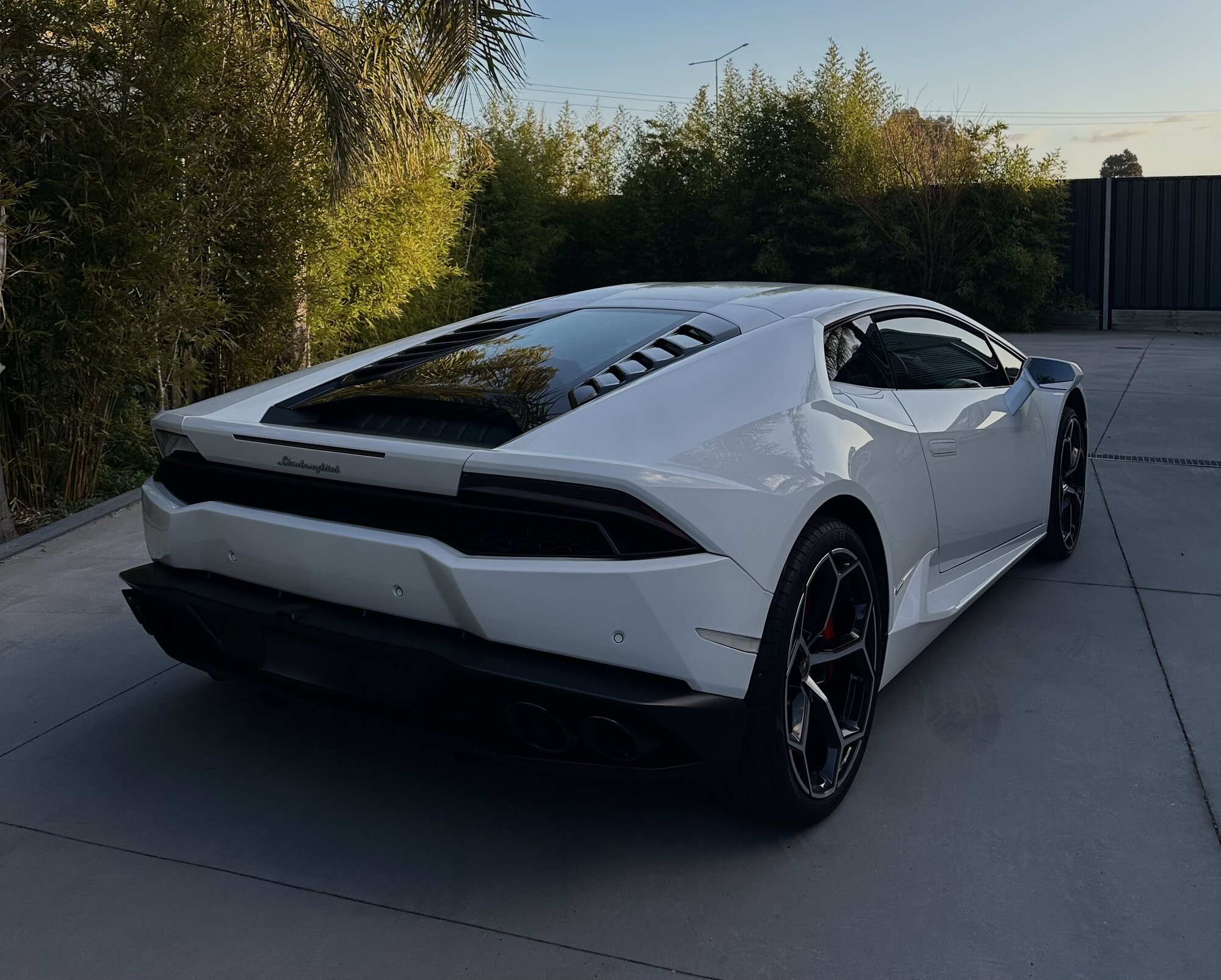 Lamborghini Huracán 610 4, photographed by Ten Stars Cars